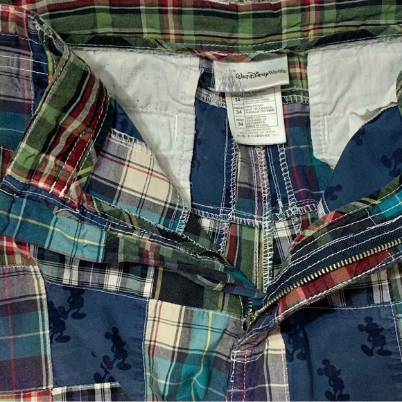Walt Disney World Mickey Mouse Madras Plaid Shorts Size 34 - Picture 6 of 8